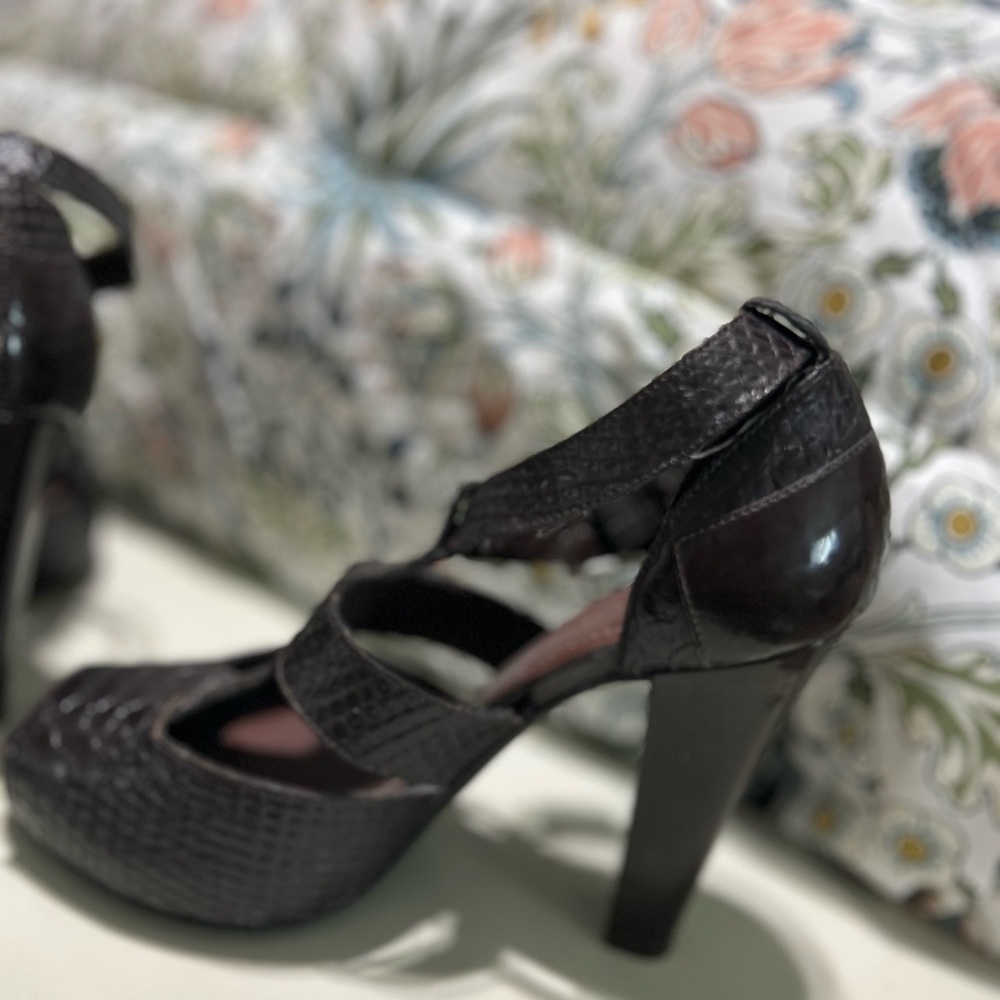 Gianni Bini Black Peep-Toe Block Heels